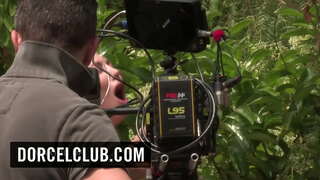 Backstage ny Dorcel movie - 40 taona, ny fety tsy ny vadiko - amin&#039;ny Lexi Lowe, Léa Guerlin, Sienna Andro, Dani Daniels