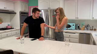 Трахает Худ Хоҳарони ГЛОБАЛӢ