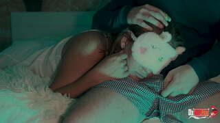 Felébredek, s a mostoha anya a szundikálásból, s cum be a száját! A 4k