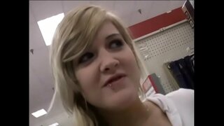 Халуун гичий дуртай авдаг асар их дик түүний аманд