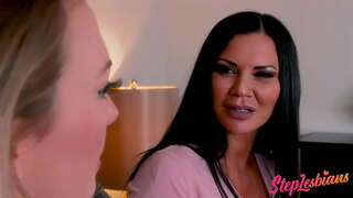 Извате ава ӱдыржым ончыктем, кузе чын ышташ секс лесбийский